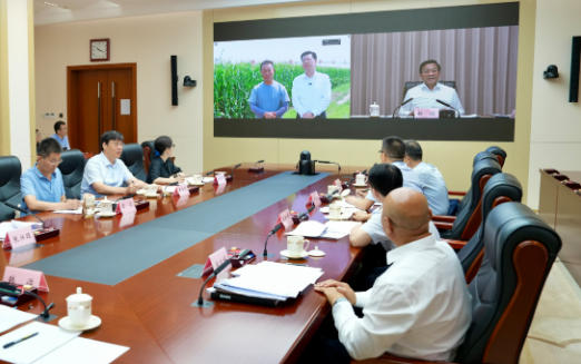 农业农村部召开防汛抗旱救灾工作调度视频会强调 压紧压实各级责任 抓实抓细关键举措 全力以赴抗旱防汛保秋粮丰收2 农业农村部召开防汛抗旱救灾工作调度视频会强调 压紧压实各级责任 抓实抓细关键举措 全力以赴抗旱防汛保秋粮丰收2